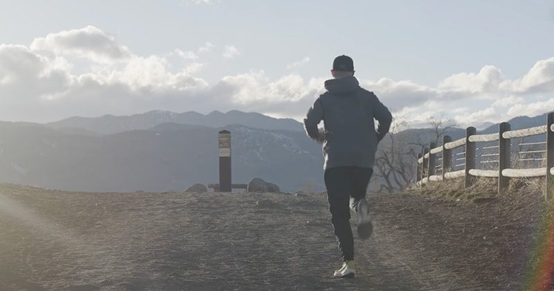 A mountain trail runner, William Thompson, is showcasing his expertise in ultra marathons.