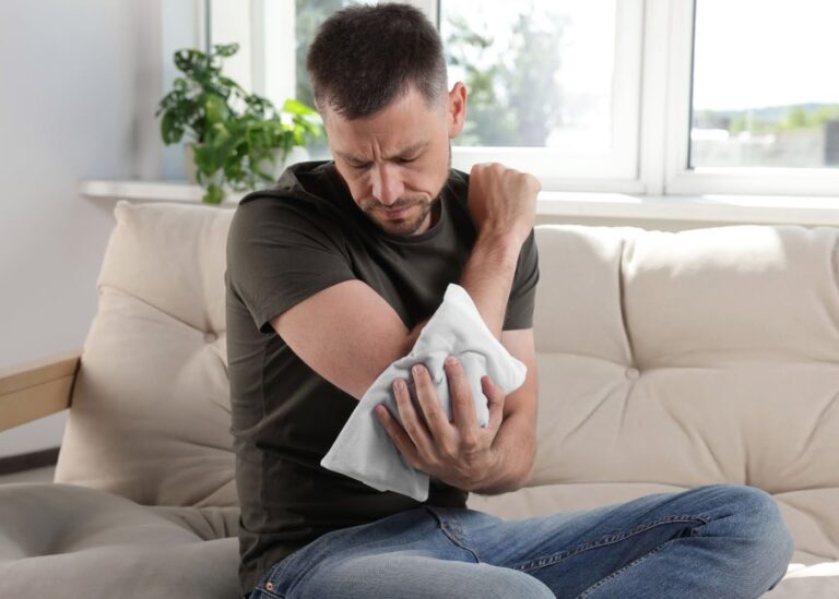 How to Use a Heating Pad to Heal and Ease Pain From Muscle Injuries