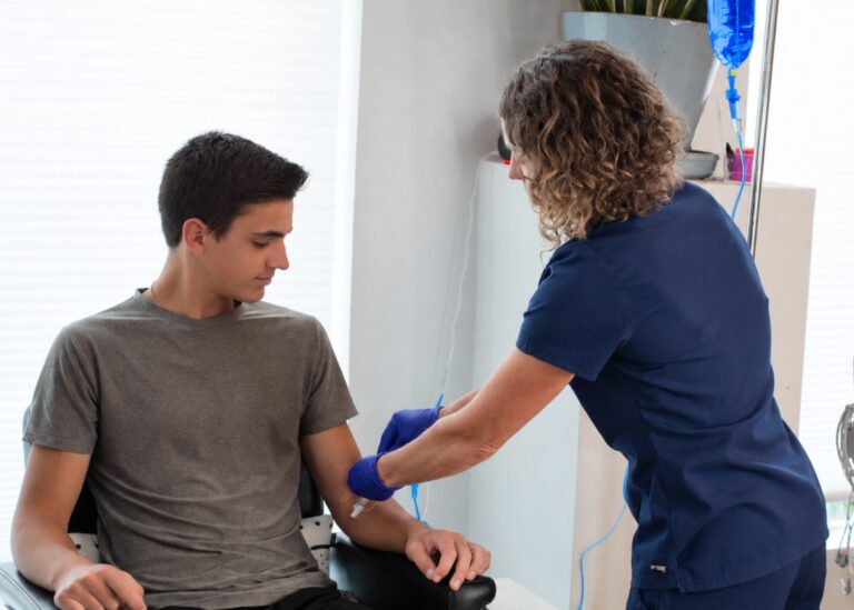 Methylene Blue Therapy: What It Is, How It Works, and Who It's For